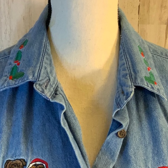 Kate Scott denim holiday dog button down. Size M - Picture 4 of 6